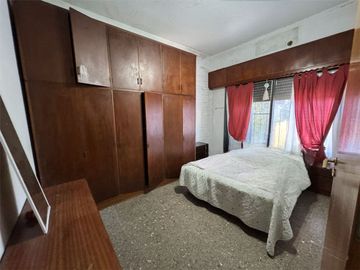VENTA CASA 5 AMBIENTES LANUS PARA DOS FAMILIAS