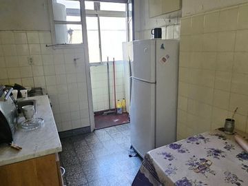 Venta 3 ambientes frente balcón  Balvanera