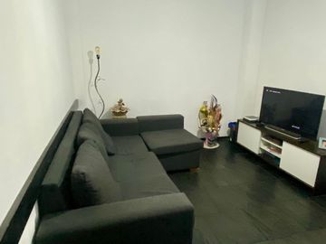 VENTA CASA PH 3 AMBIENTES EN EL PALOMAR CON JARDIN