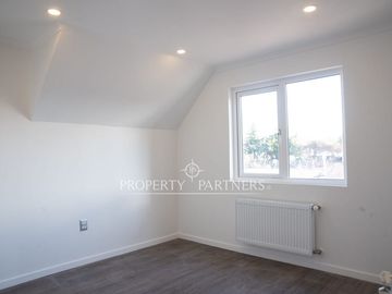 Amplia y Moderna Casa Familiar con Excelente Conectividad en Zona Segura