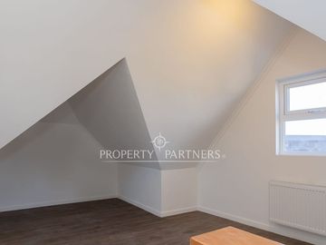 Amplia y Moderna Casa Familiar con Excelente Conectividad en Zona Segura