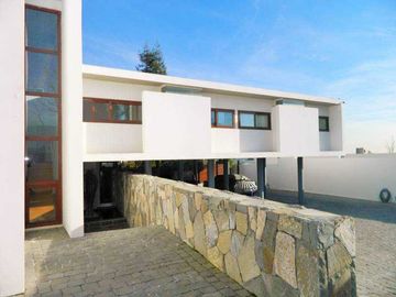 Casa en arriendo en LAS CONDES