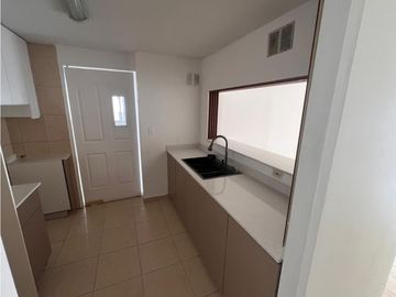 HATO PINTADO / VISTA BELLE TOWER / 98M / 3 HABITACION / BALCON