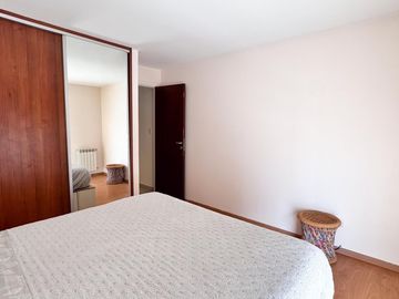Casa 4 ambientes con quincho y parque APTO CREDITO