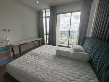 Supalai Oriental Sukhumvit39 - 3 Bedrooms + 1 Nanny room