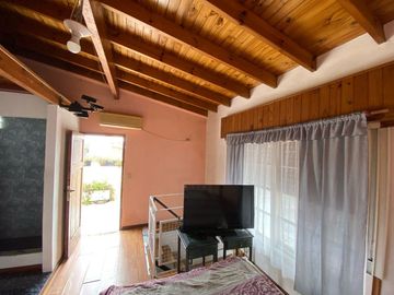 CASA 5 AMBIENTES EN VENTA LANUS OESTE