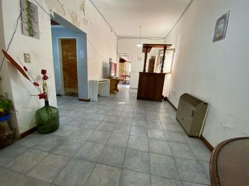 CASA 5 AMBIENTES EN VENTA LANUS OESTE