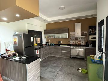 Vendo exclusiva propiedad en zona Norte de la ciudad de Paraná