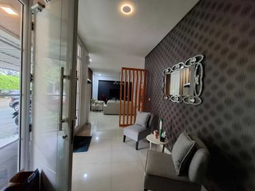 Rumah 2 lantai di cluster premium Galaxy Bekasi