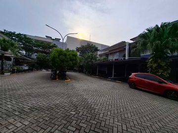 Rumah 2 lantai di cluster premium Galaxy Bekasi