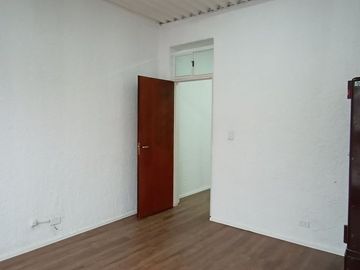 ALQUILER Oficina estudio Sala de recepcion Liniers