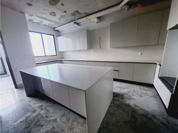 VENTA DE APARTAMENTO EN SANTA MARIA PH EMPIRE RESIDENCES 322M2  JP