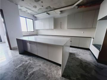 VENTA DE APARTAMENTO EN SANTA MARIA PH EMPIRE RESIDENCES 322M2  JP