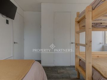Remodelado Sector Parque Araucano  en tranquila calle con excelente conectividad