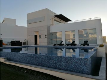 BONITA CASA EN VENTA EN ZARU FRENTE A ZAKIA EL MARQUES QUERETARO GIR