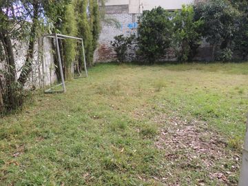 VENTA DE CASA EN CALDERON CON PISCINA