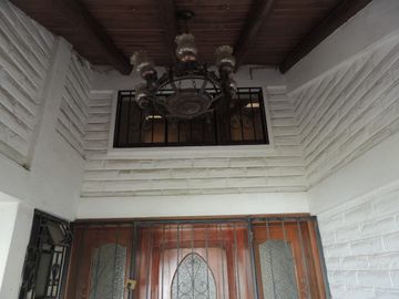 VENTA DE CASA EN CALDERON CON PISCINA