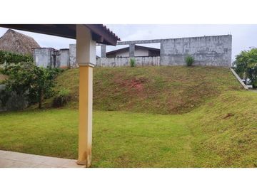 SE VENDE  CASA EN BRISAS DEL GOLF ARRAIJAN