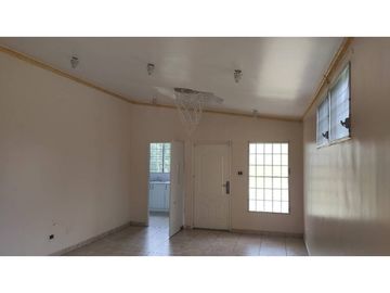 SE VENDE  CASA EN BRISAS DEL GOLF ARRAIJAN