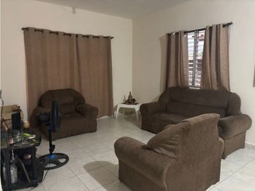 Amplia Vivienda a la venta con un súper precio