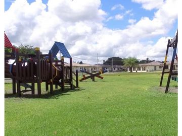 Amplia Vivienda a la venta con un súper precio