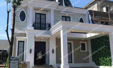 Rumah 3 Lantai Classic Modern di CitraGran Cibubur