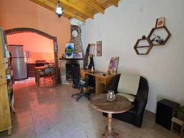 Quinta 3 ambientes con pileta en Villa Adriana