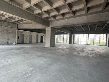 Oficina o consultorio en venta 815.01 m², Juárez, Cuauhtémoc- para Acondicionar