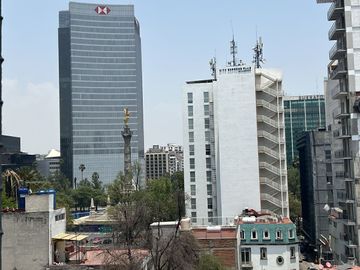 Oficina o consultorio en venta 815.01 m², Juárez, Cuauhtémoc- para Acondicionar