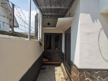 Dijual Rumah Produksi Dapur Pusat/Central Kitchen dan Kantor Bisnis