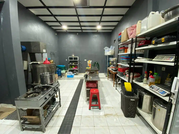 Dijual Rumah Produksi Dapur Pusat/Central Kitchen dan Kantor Bisnis