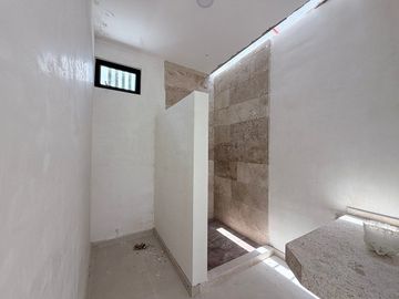 CASA EN VENTA MERIDA, CHOLUL, LUMINA, PRIVADA AIRA, EQUIPADA, AGOSTO 2026.