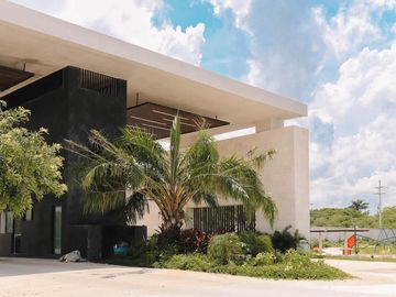 CASA EN VENTA MERIDA, CONKAL, PRIVADA SILVESTA, MOD SILVERIA, PREVENTA 7 MESES.