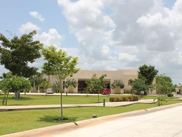 CASA EN VENTA MERIDA, KOMCHEN, PRIVADA NORTEMERIDA, ENTREGA INMEDIATA.