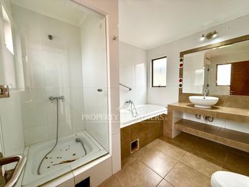 Increíble casa en arriendo en uno de los sectores más exclusivos de Peñuelas