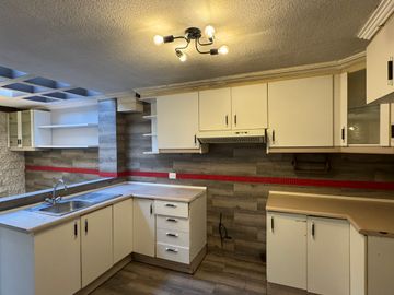 Venta casa de 4 dormitorios sector Santa Lucía