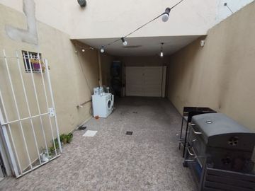 CASA APTA CRÉDITO Con COCHERA BANFIELD