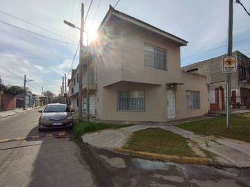 CASA APTA CRÉDITO Con COCHERA BANFIELD