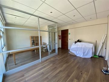 Oficina en Arriendo en Diego Portales / Vicuña Mackenna