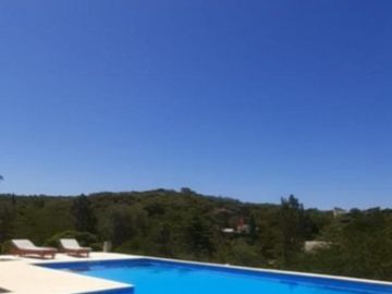 Casa en venta - 3 Dormitorios 2 Baños - Córdoba