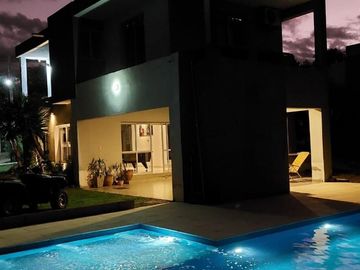 Casa en venta - 3 Dormitorios 2 Baños - Córdoba