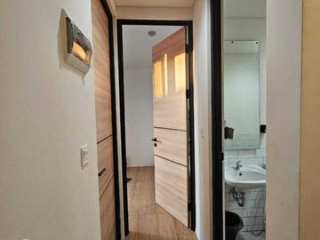 Disewakan Rumah Baru Semi Furnished Siap Huni di Lippo Karawaci