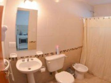 Departamento en alquiler temporario de 1 dormitorio c/ cochera en Universitario