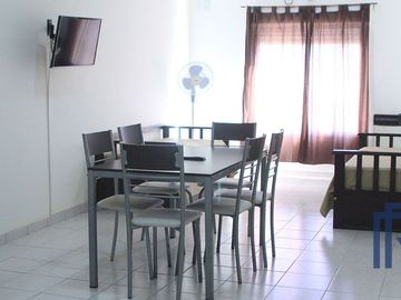 Departamento en alquiler temporario de 1 dormitorio c/ cochera en Universitario