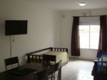 Departamento en alquiler temporario de 1 dormitorio c/ cochera en Universitario