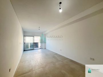 Monoambiente en venta a estrenar con balcón, Liniers.