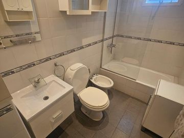 FLORESTA_CHIVILCOY AL 300_VTA DEPTO 3 AMB_77M2 TOT_C/BALCON Y PISCINA