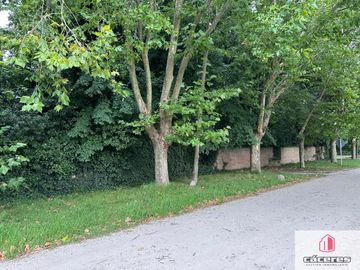 Terreno / Lote en venta de 360m2 ubicado en Parque Montemar-El Grosellar