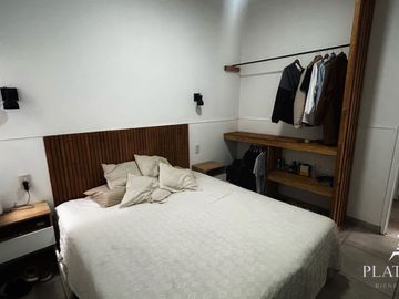 Casa en venta de 2 dormitorios c/ cochera en Macro centro