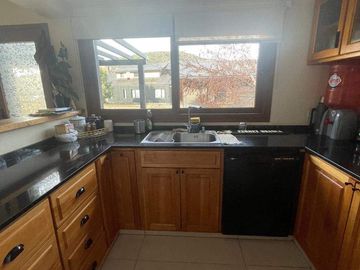 FINA PATAGONIA. Casa en venta c/ cochera en San Martin de los Andes